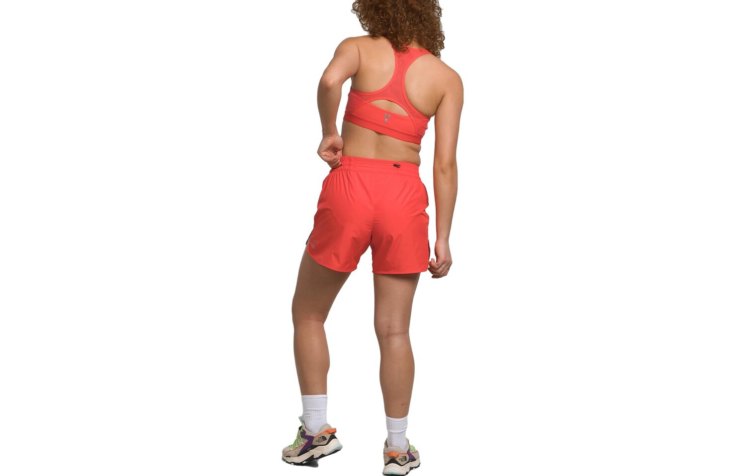 

Спортивные шорты женские оранжевые The North Face