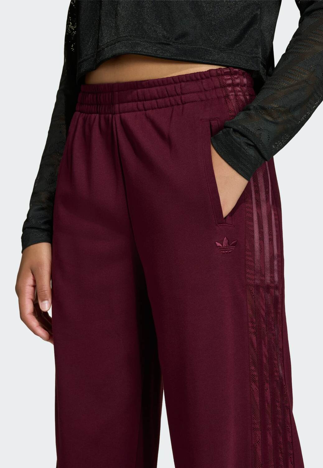 Adidas Originals Штаны свободного кроя 'LOOSE LACE' в цвете Wine Red — фото 4