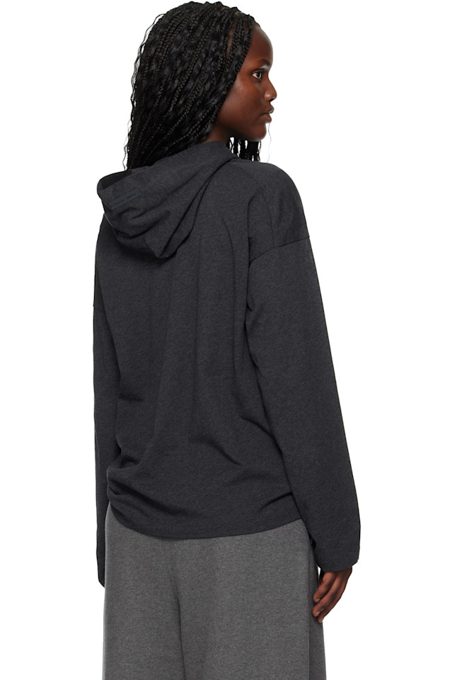 Fear Of God Essentials Классическая толстовка с длинными рукавами и вышивкой, серого цвета, для праздничного сезона — фото 3