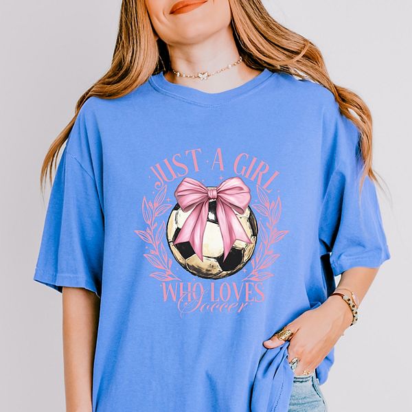 

Футболка Just a girl who loves soccer coquette garment dyed Simply Sage Market, Зеленый, Футболка Just a girl who loves soccer coquette garment dyed Simply Sage Market