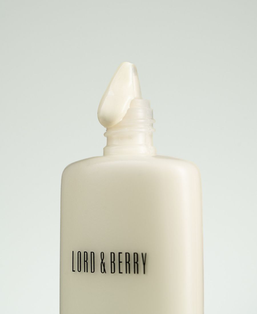 Lord & Berry Многофункциональная основа под макияж White Cream Foundation, 50 мл — фото 3