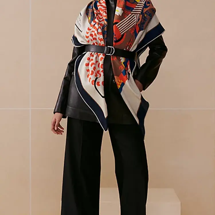 HERMES Шёлковая шаль, Natural Color/Navy Blue/Bright Yellow — фото 3