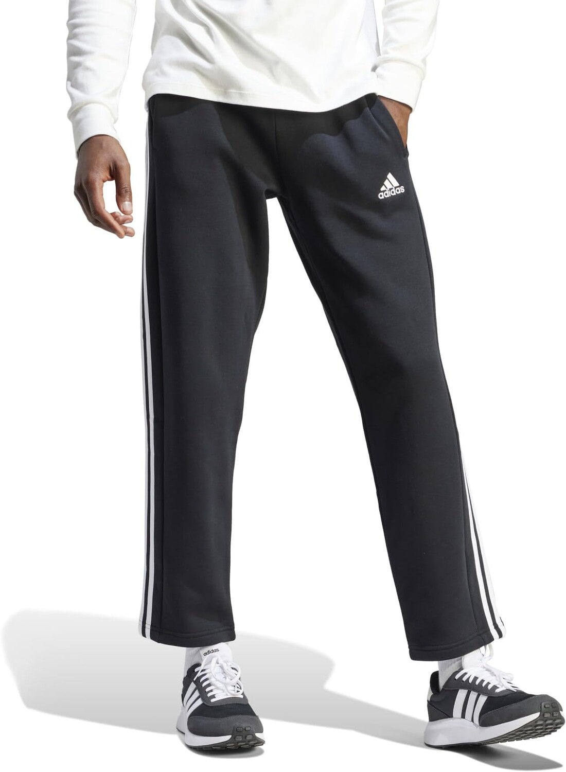 

Брюки adidas Essentials Fleece Open Hem 3-Stripes Pants, черный