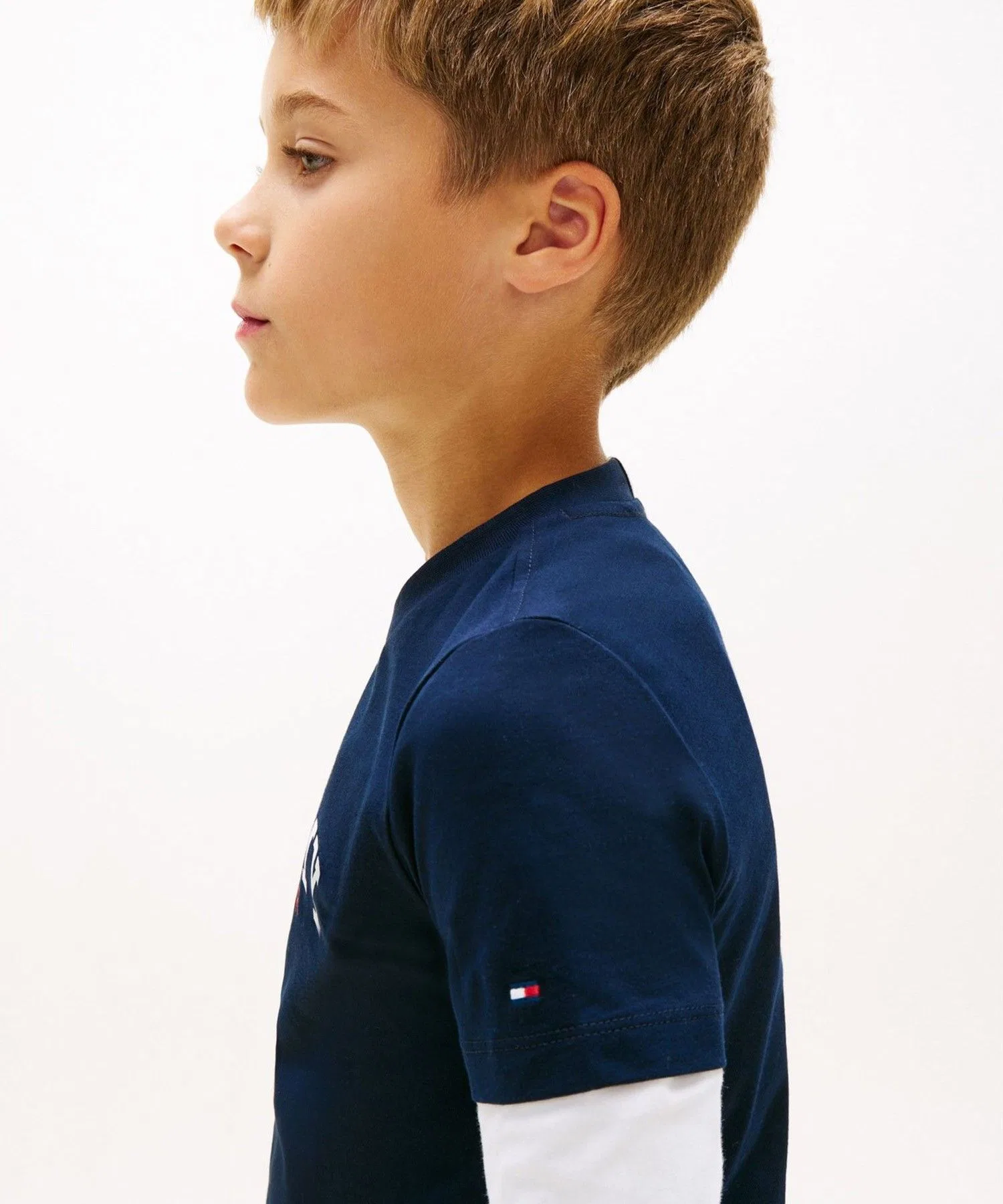 Детская футболка TOMMY HILFIGER с монограммным принтом — фото 2