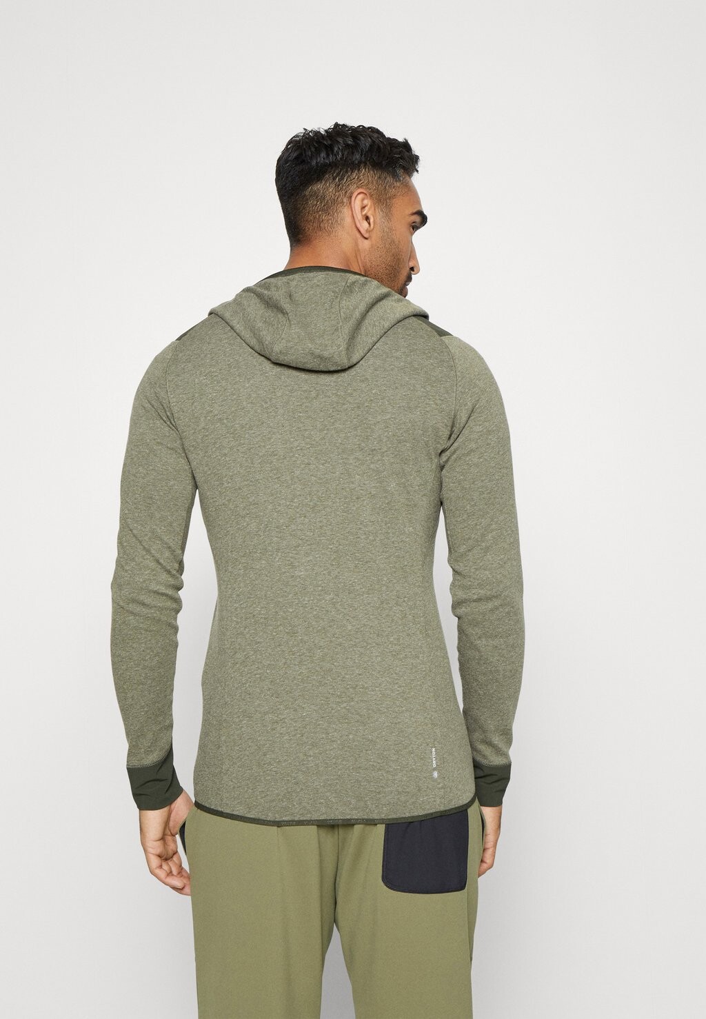 

Тренировочная куртка PUEZ DRY HOOD Salewa, хаки