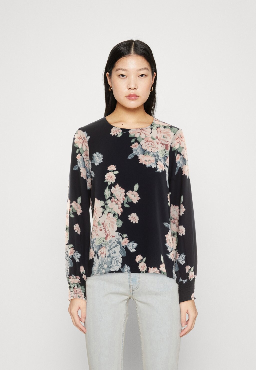 

Блузка Vero Moda