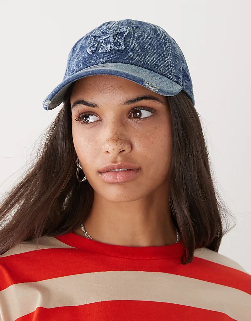 

Женская кепка New Era NY Yankees 9twenty из потертого денима синего цвета