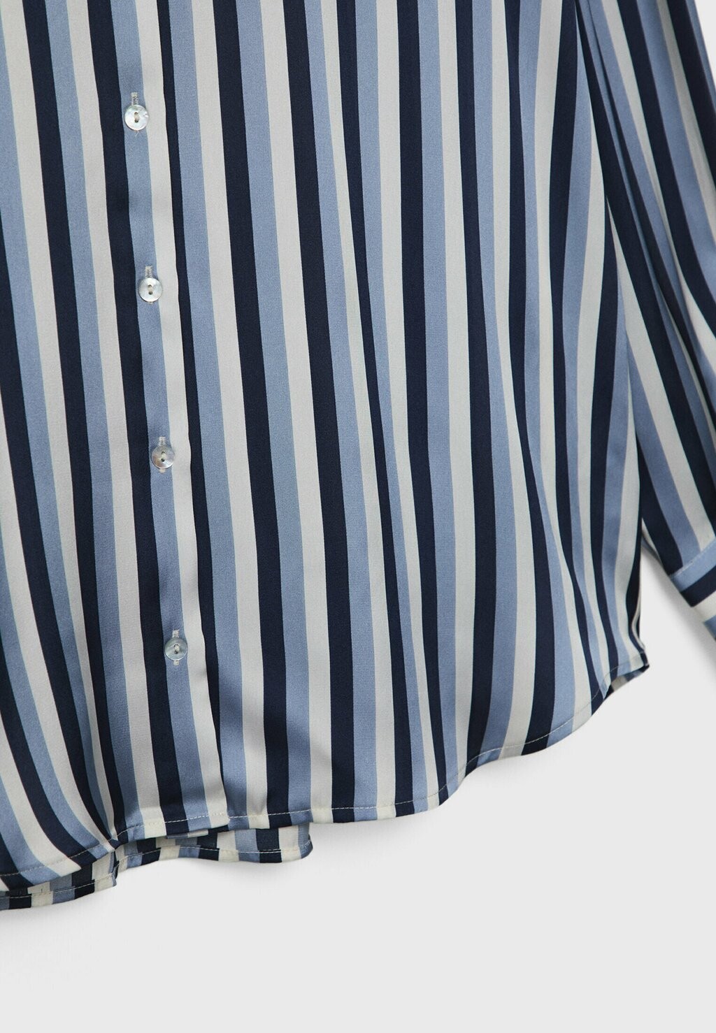 

Блузка на пуговицах COLLARED Stradivarius, синий