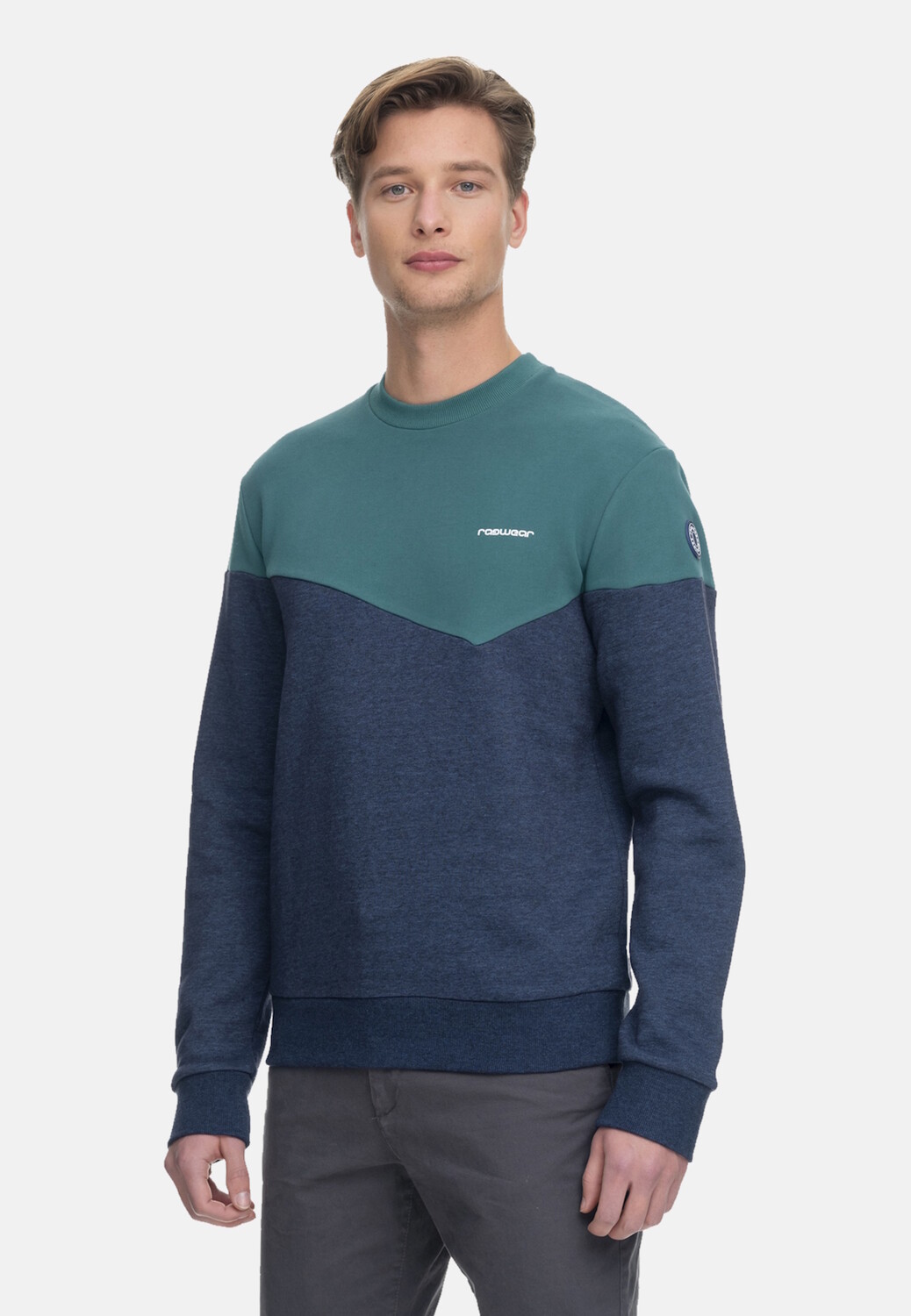 

Пуловер ragwear Sweatshirt 'Dotie', зеленый