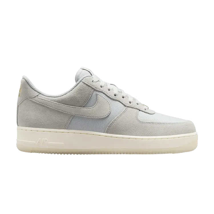 

Кроссовки Nike Air Force 1 '07 LV8 'Light Smoke Grey Gold', серый