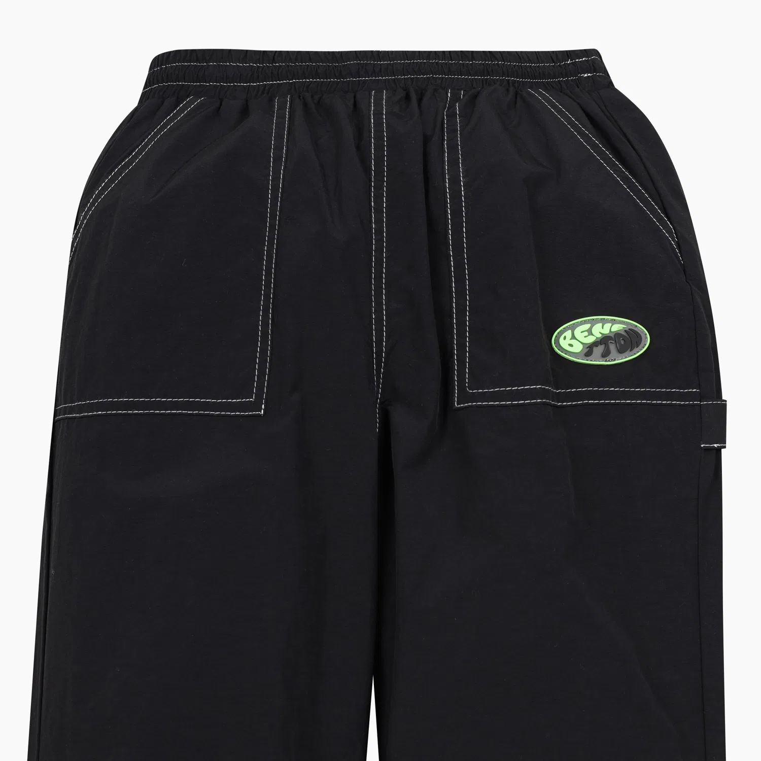 Детские джоггеры с контрастной строчкой чёрные от Benetton Kids — фото 3