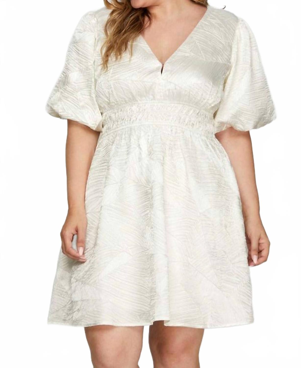 

Элегантное платье в цвете айвори SHE + SKY, слоновая кость