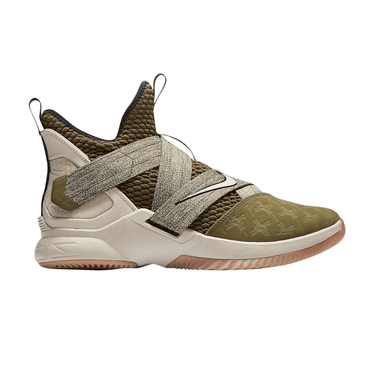 

Кроссовки LeBron Soldier 12 'Land and Sea', зеленый