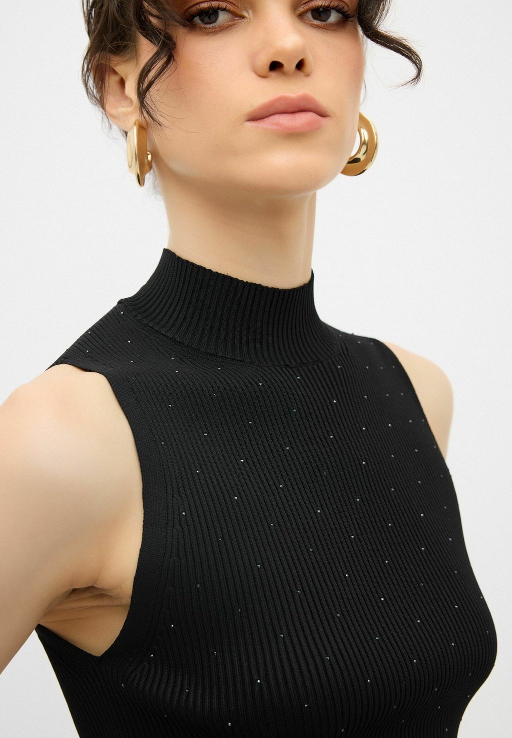 

Топ STONED TURTLENECK SLEEVELESS adL, черный