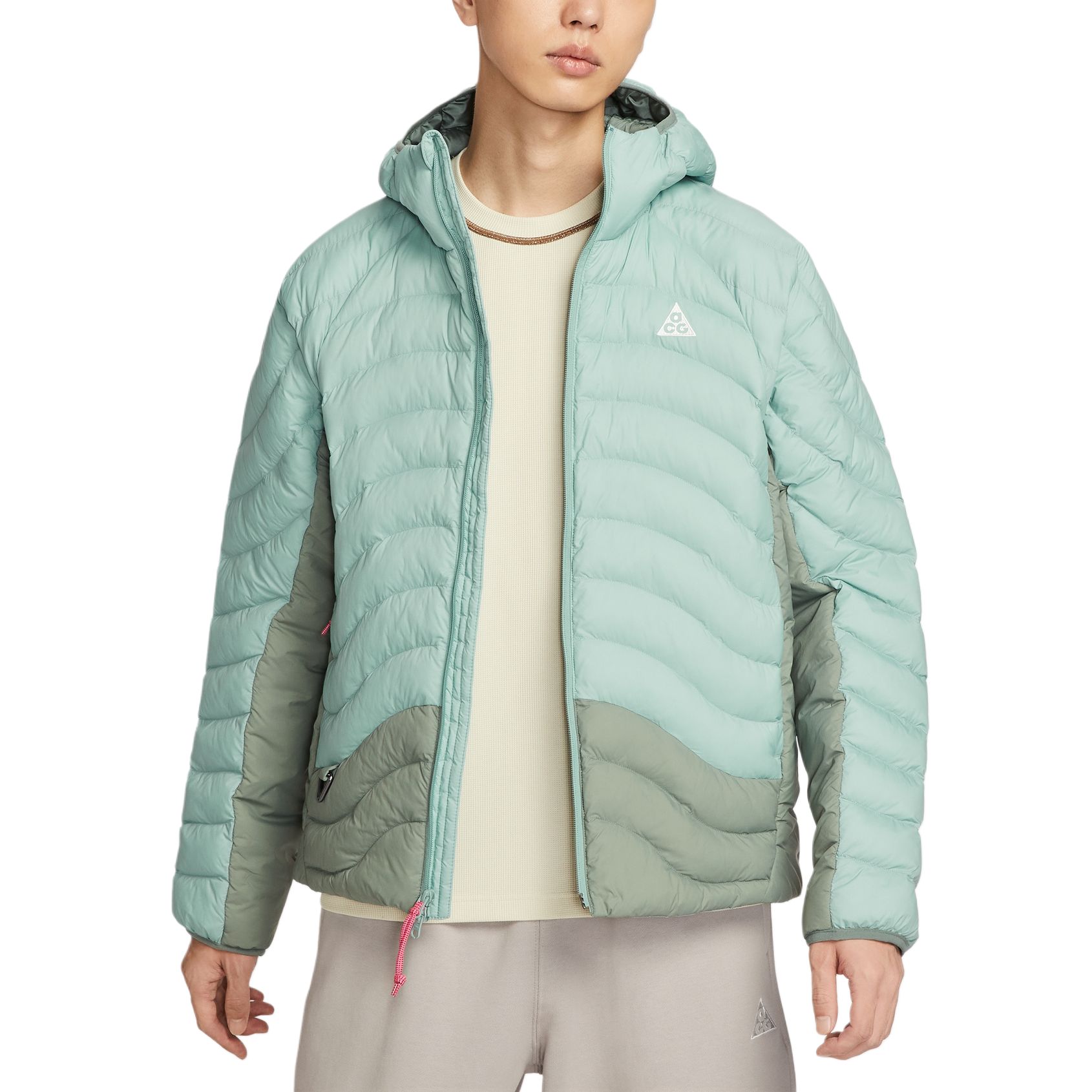 

Nike Куртка ACG Puffer мужская Cannoneer Gray/Earth Green/Cannoneer Gray/Mountain White