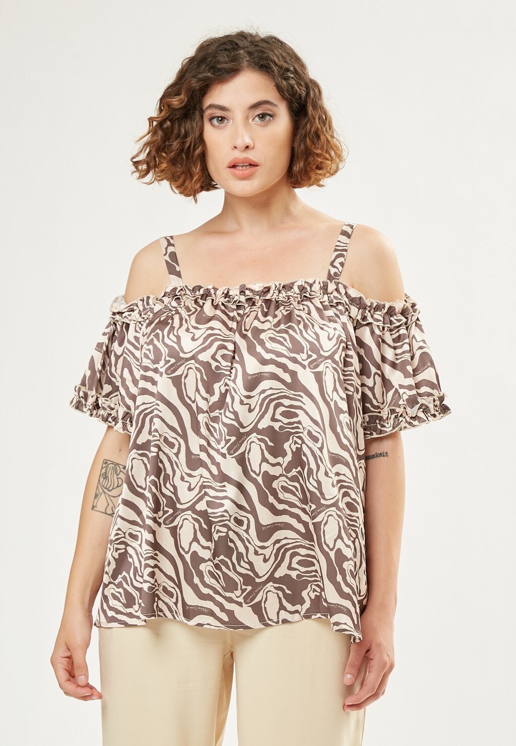 

Блуза OFF SHOULDER Maison Form'elle, коричневый