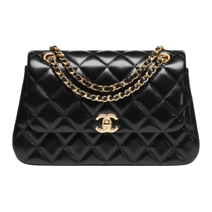 

CHANEL Овчинная сумка-трапеция с клапаном