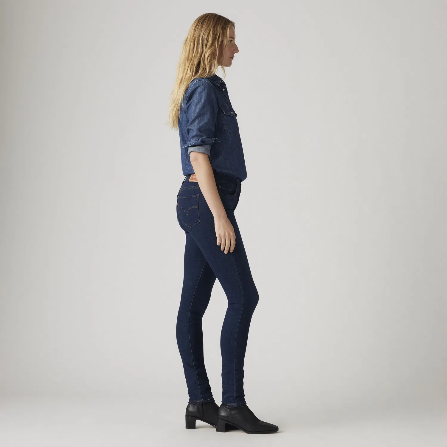 311 Формирующие узкие женские джинсы Levi's, Dark Wash — фото 2
