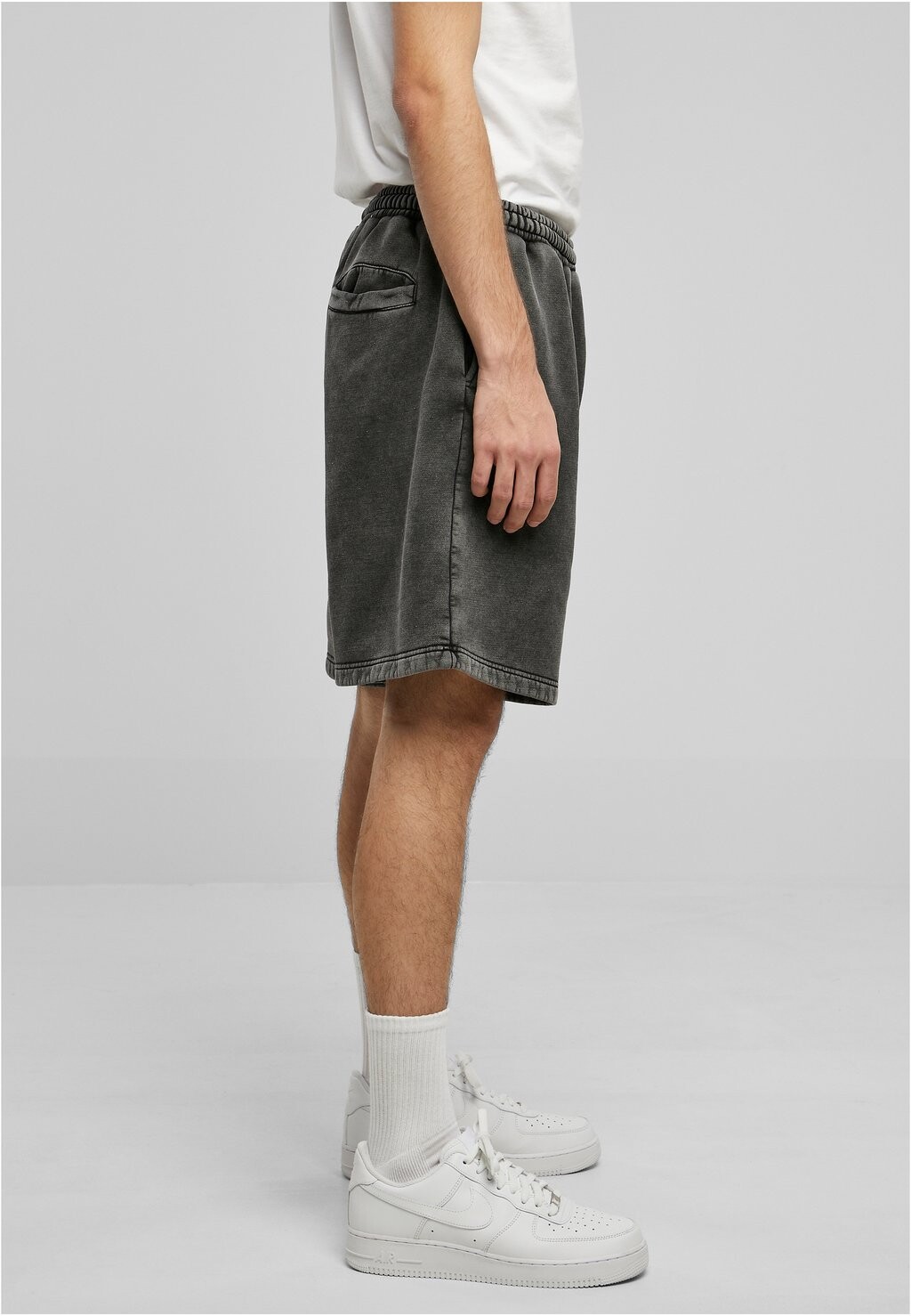 

Шорты Heavy Washed Urban Classics, черные