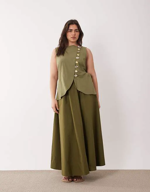 

Оливковое платье макси с жилетом и юбкой из поплина ASOS DESIGN Curve