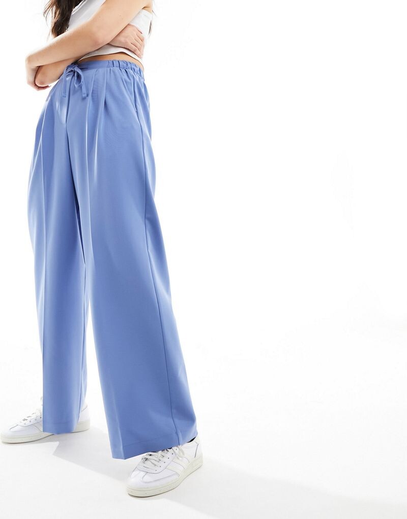 

Синие брюки свободного кроя ASOS DESIGN