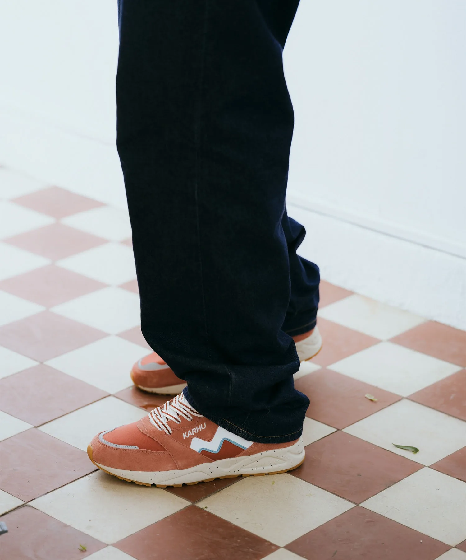Кроссовки KARHU ARIA 95 с карбоновой подошвой красные