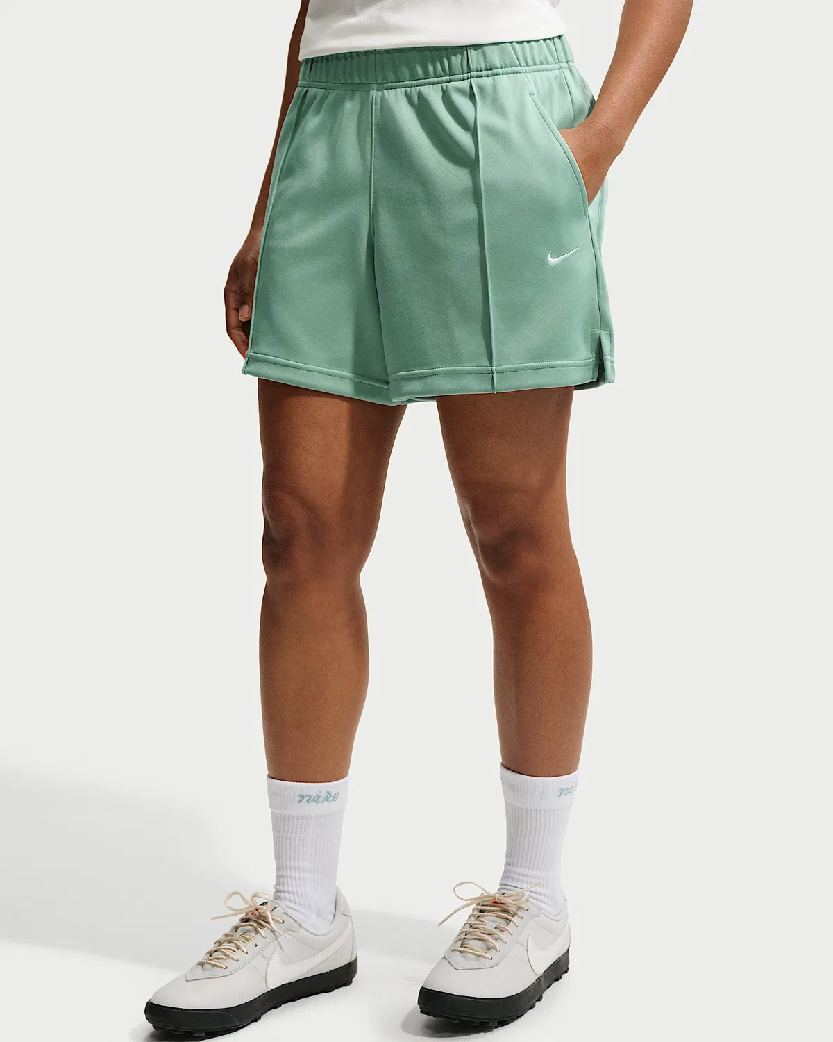 Женские шорты для бега Nike Sportswear из полиэстера со средней посадкой, Steam/Steam/Sail — фото 2