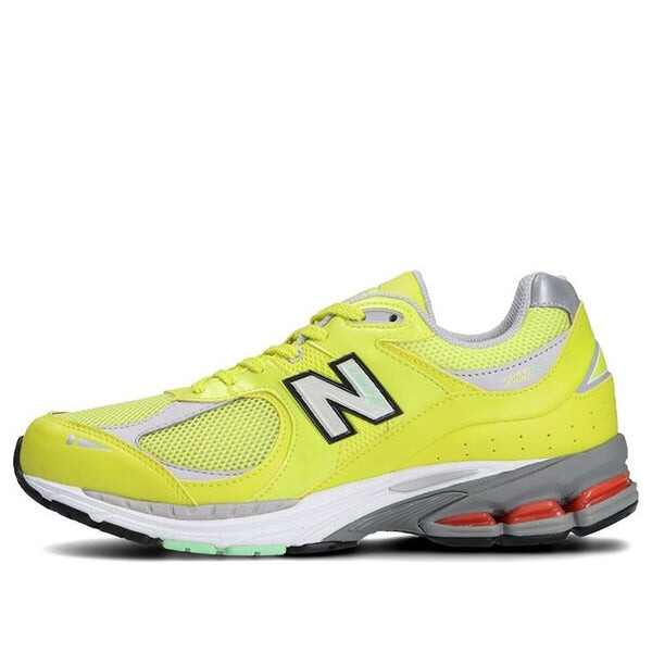 

Кроссовки 2002р New Balance, желтый