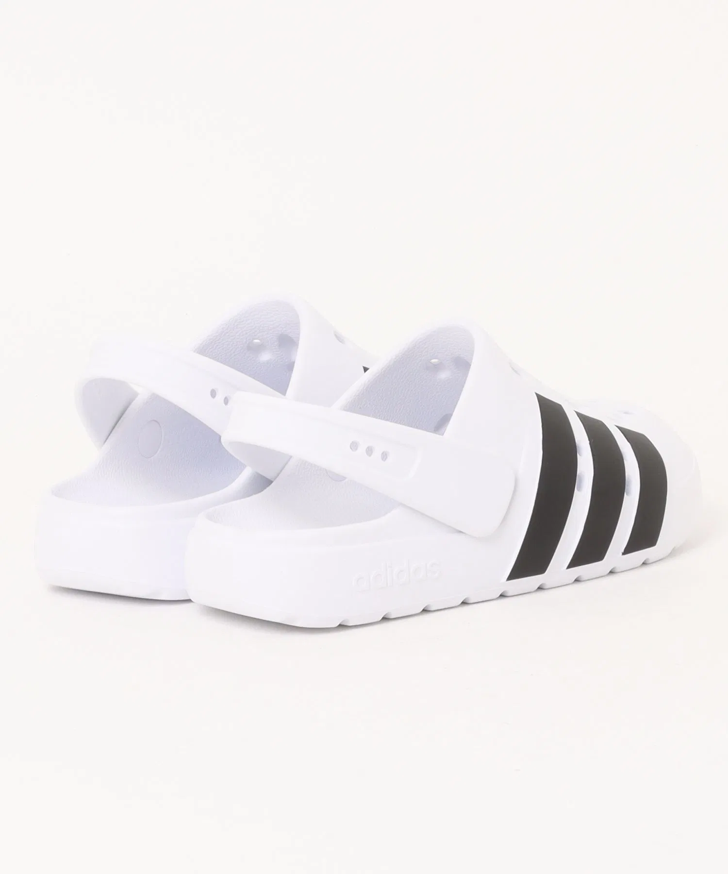 Унисекс сандалии adidas Adilette Clog 2.0 чёрно-белые — фото 2