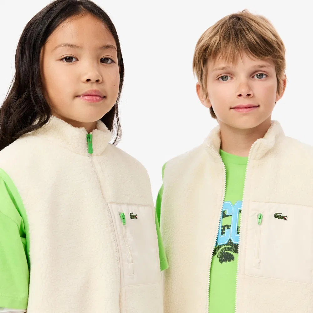Детский флисовый жилет с цветной окантовкой кремовый от Lacoste — фото 3