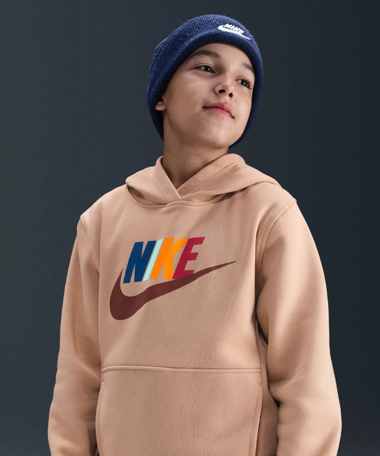 Детская толстовка Nike Club Fleece, бежевая — фото 2