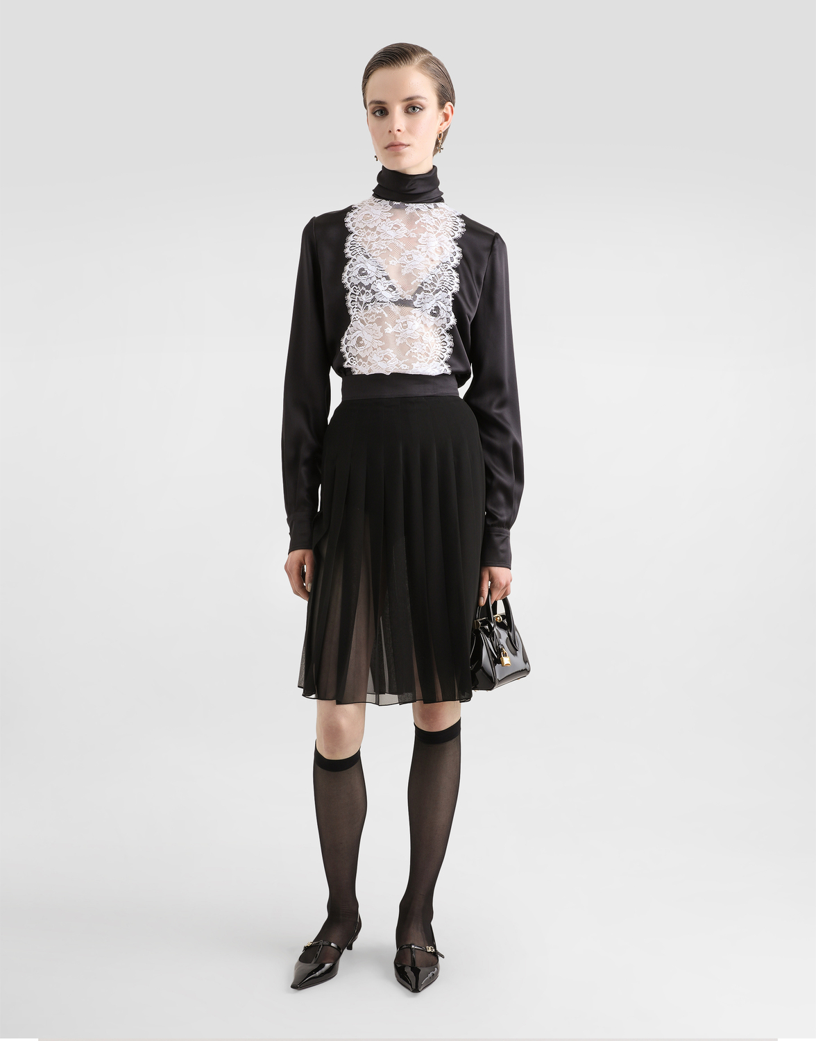 Атласный топ-мешок с кружевной вставкой в виде рубашки спереди Dolce & Gabbana, черный — фото 2