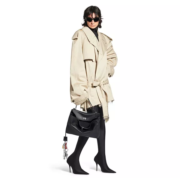 Сумка Rodeo с эффектом потертости и одним брелоком. Balenciaga, черный — фото 2