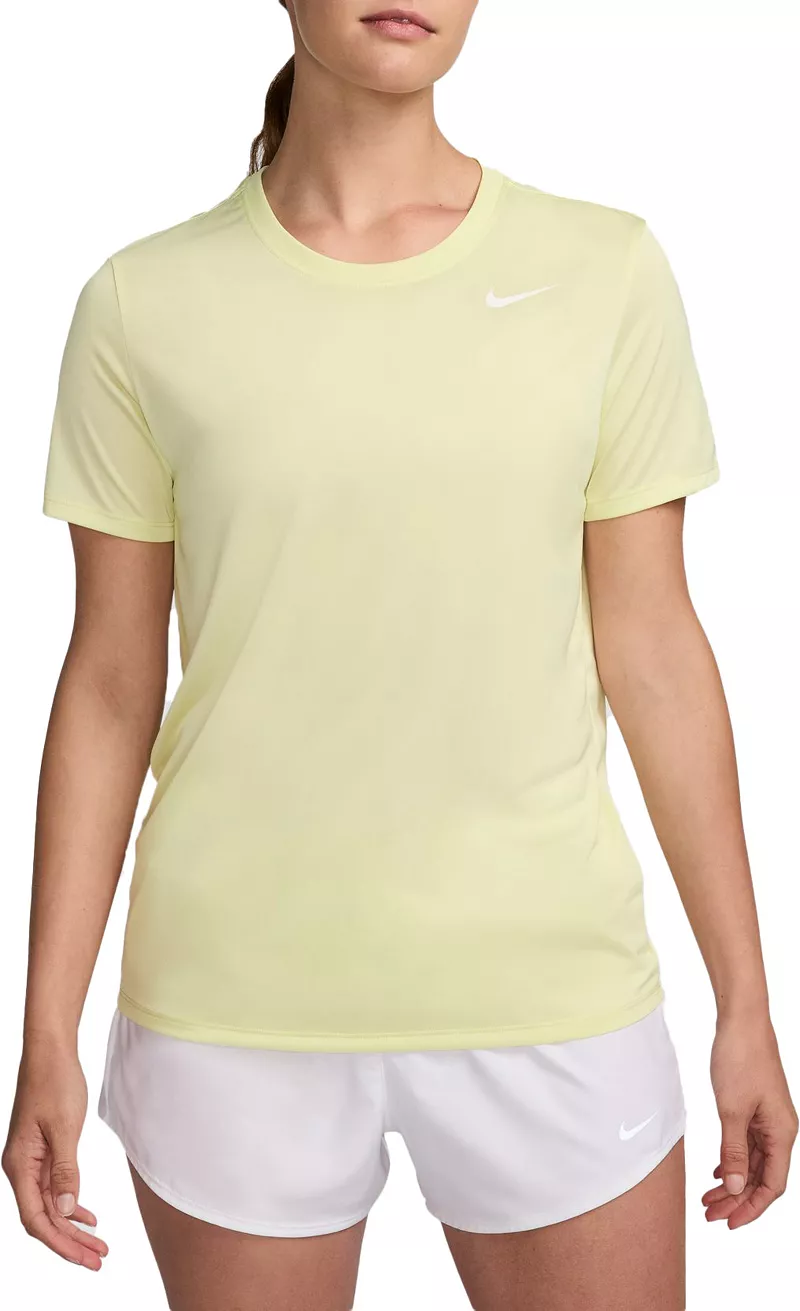 

Женская футболка Nike Dri-FIT Legend, цвет Life Lime