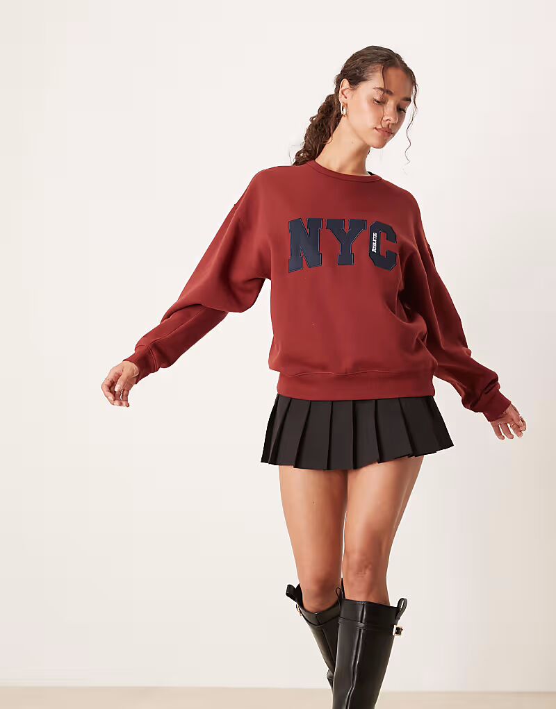 

Толстовка с круглым вырезом и надписью Slogan бордового цвета Brave Soul