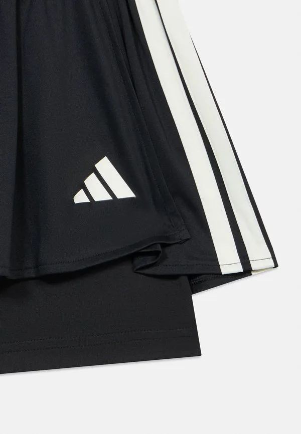 Спортивные шорты унисекс house of tiro Adidas Performance, Black/Off White — фото 3