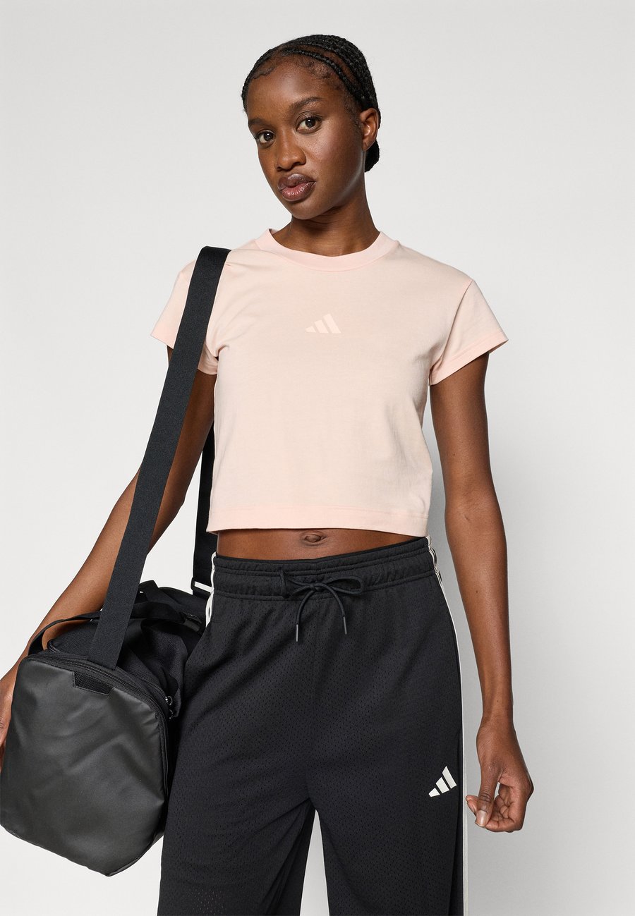Спортивная футболка Adidas Sportswear TEE, Blush Pink/Pink — фото 4