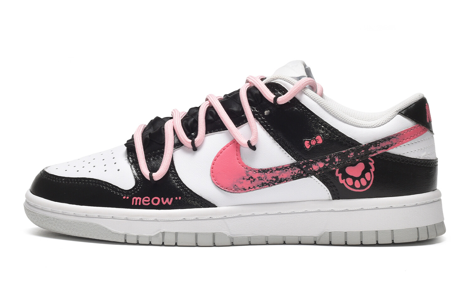 

Кроссовки Nike Dunk Skateboard Shoes Women's Low-Top Black Pink, черный/розовый