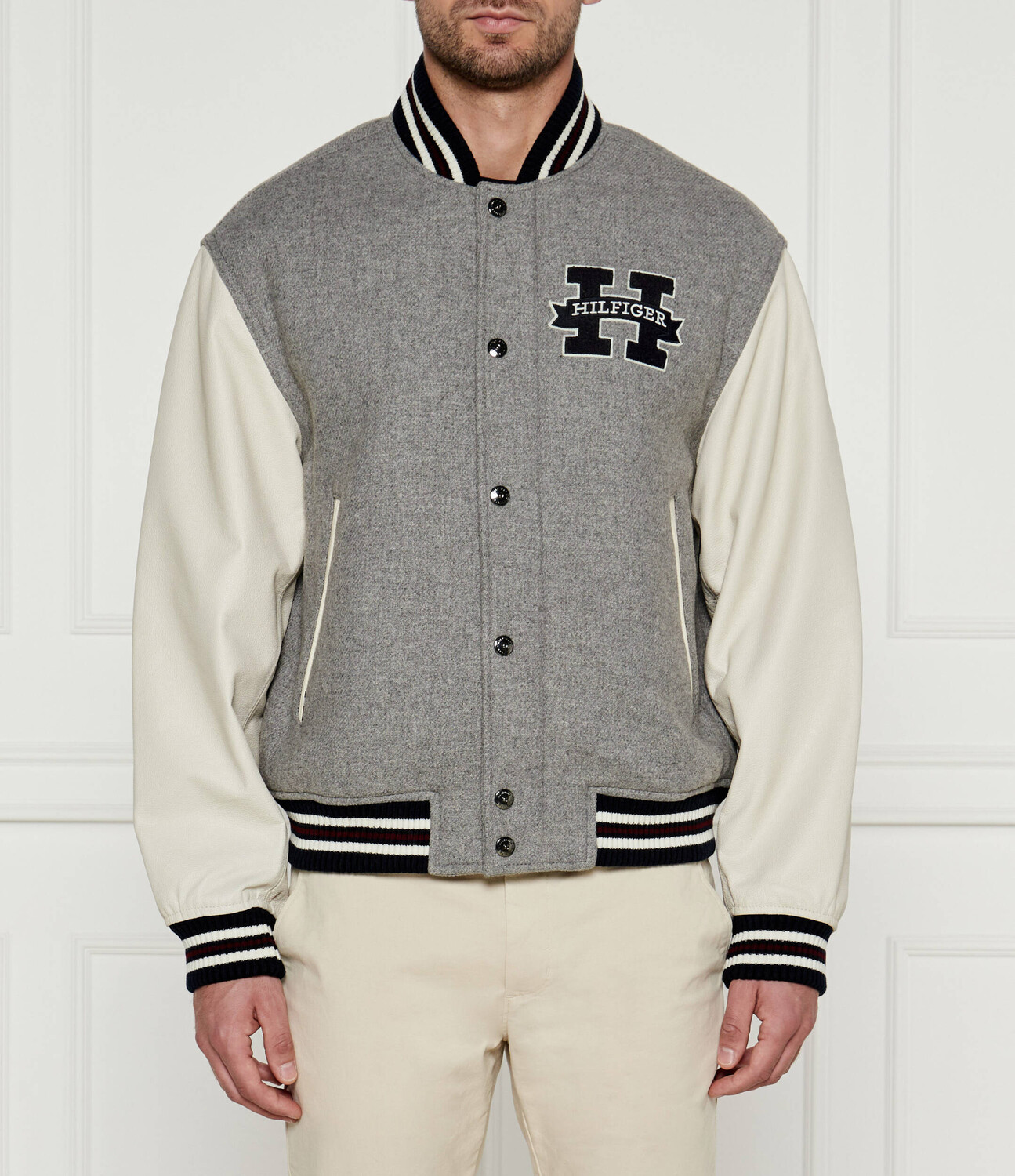 

Шерстяная куртка Tommy Hilfiger Regular Fit, серый