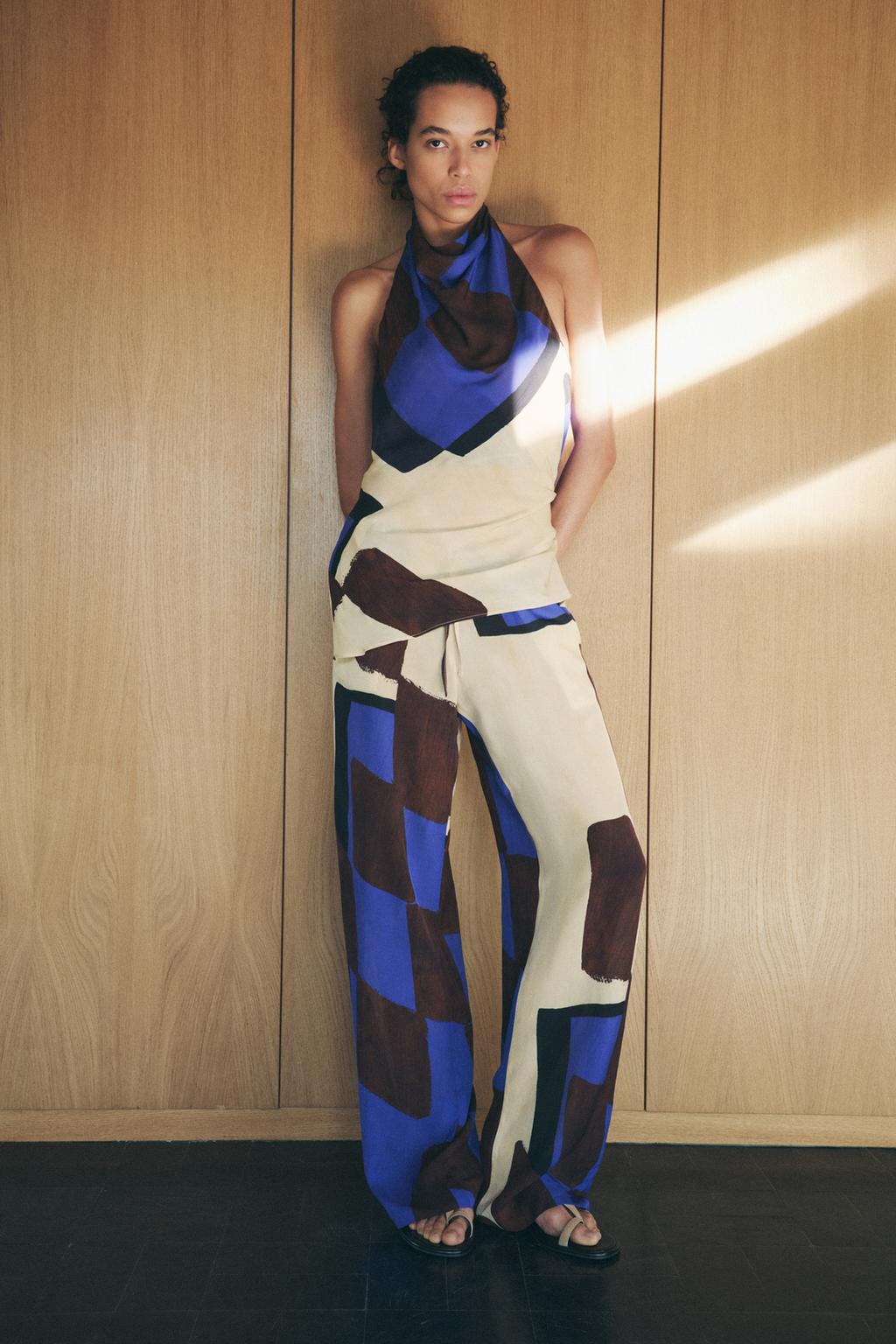 

Брюки с принтом ZARA, цвет Printed