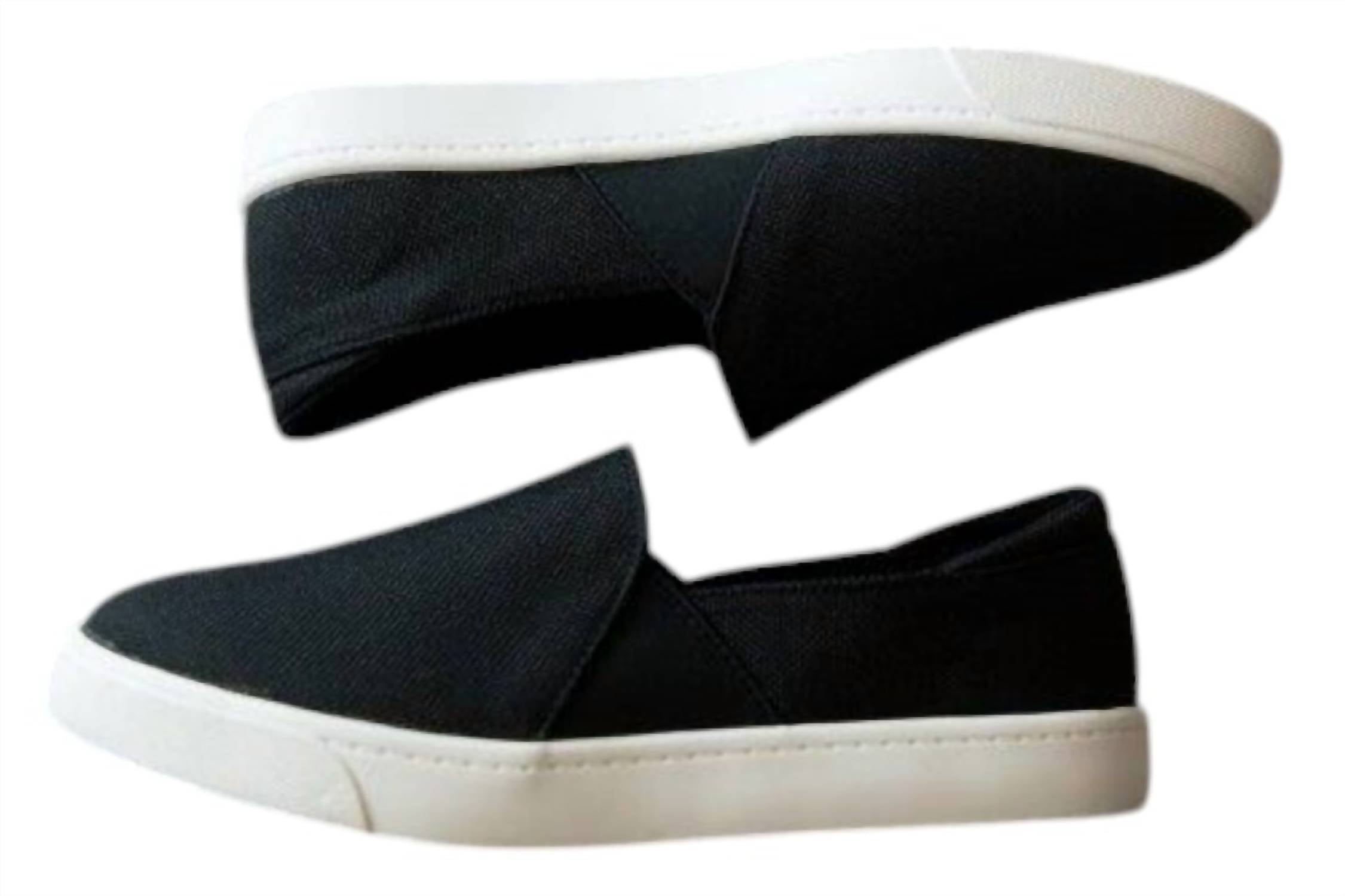 Женские кроссовки Power Slip On черного цвета SODA — фото 2