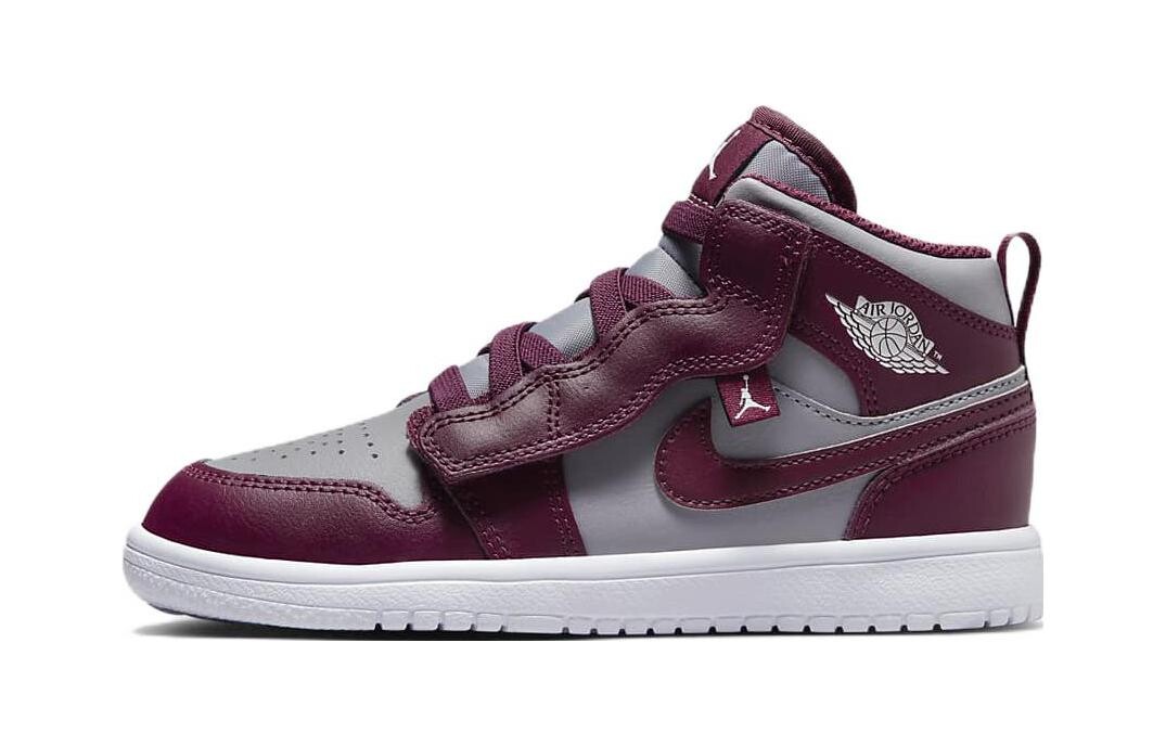 

Детские баскетбольные кроссовки Jordan Air Jordan 1 BP