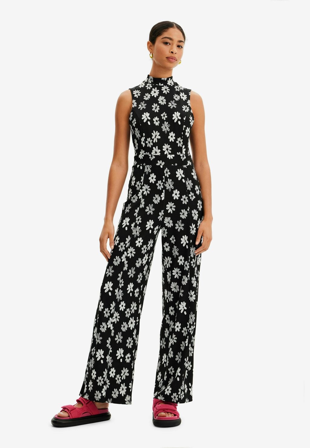

Комбинезон CONTRAST FLORAL JUMPSUIT Desigual, цвет black