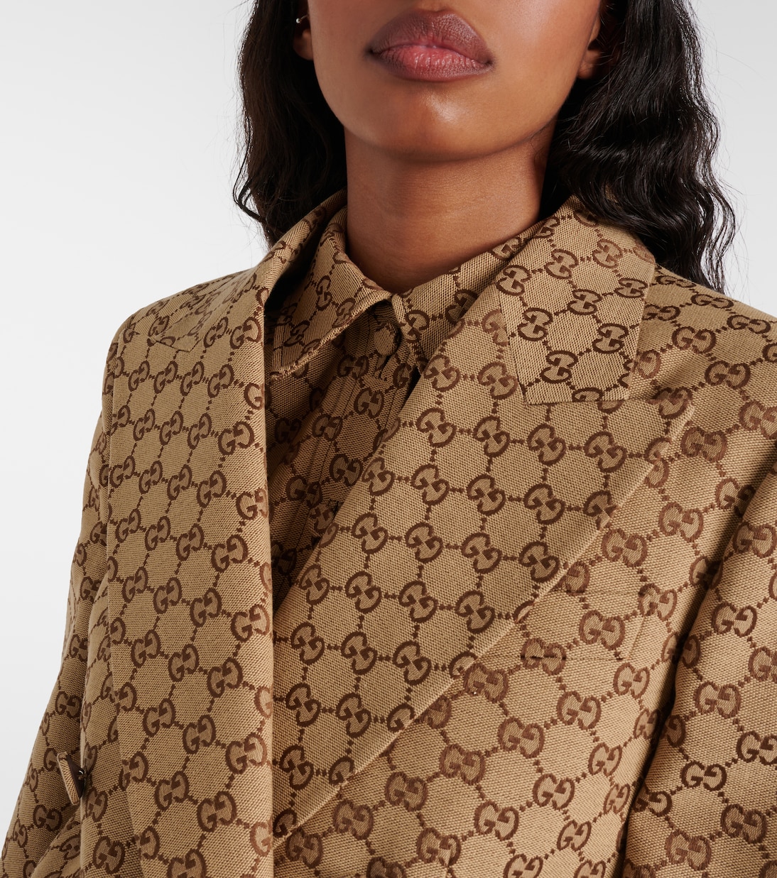 Двубортный блейзер GG Canvas Gucci, Camel/Ebony — фото 4