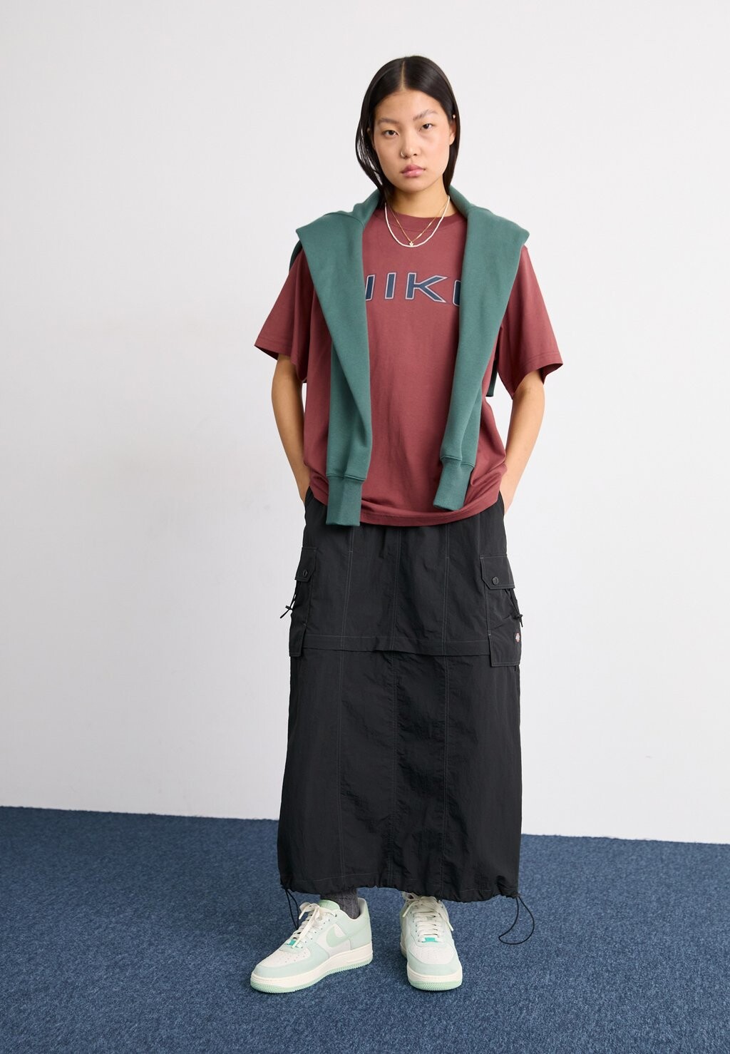 

Футболка с принтом PHOENIX TEE Nike Sportswear, коралловый