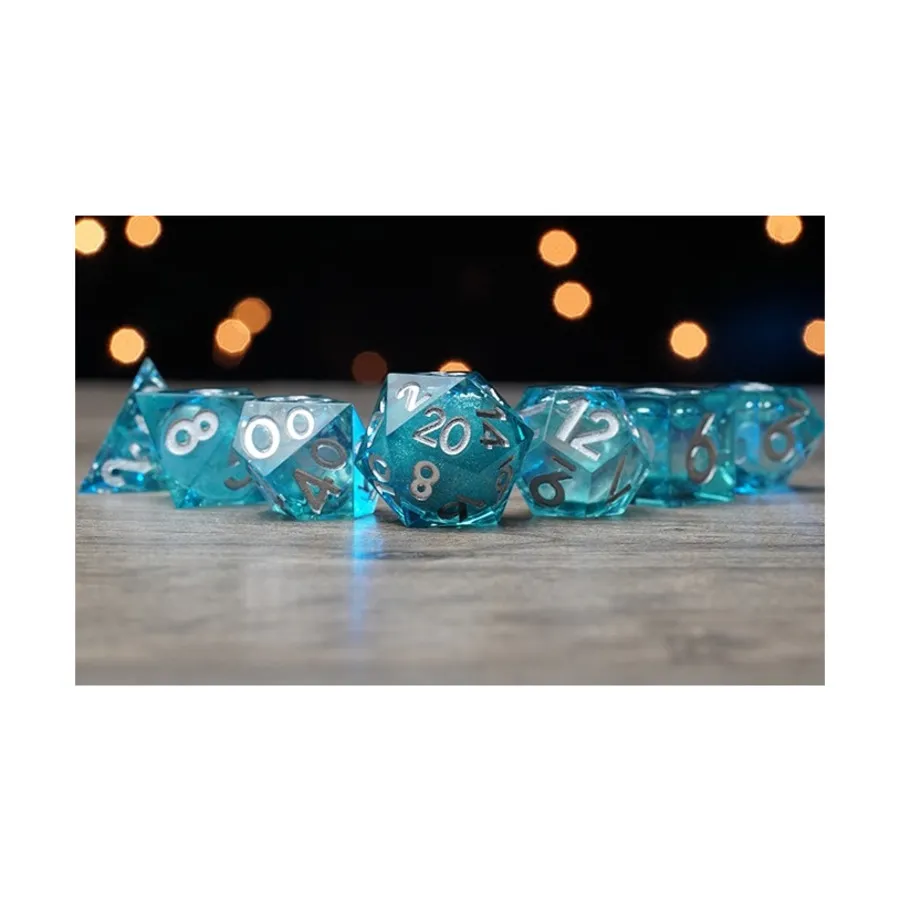 

Набор кубиков «Эликсир» — синий с серебром (7), Elixir Liquid Core Dice