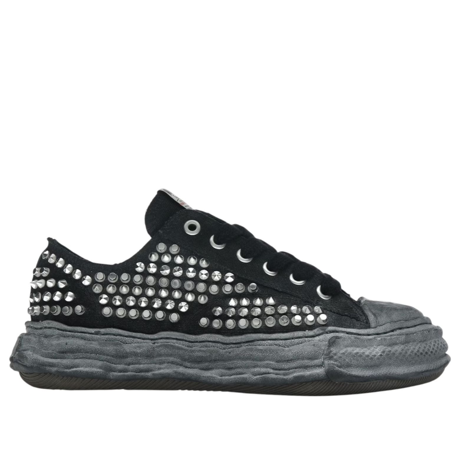 Maison Mihara Yasuhiro Peterson 23 OG Sole Studded Canvas Low 'Black Black' — фото 2