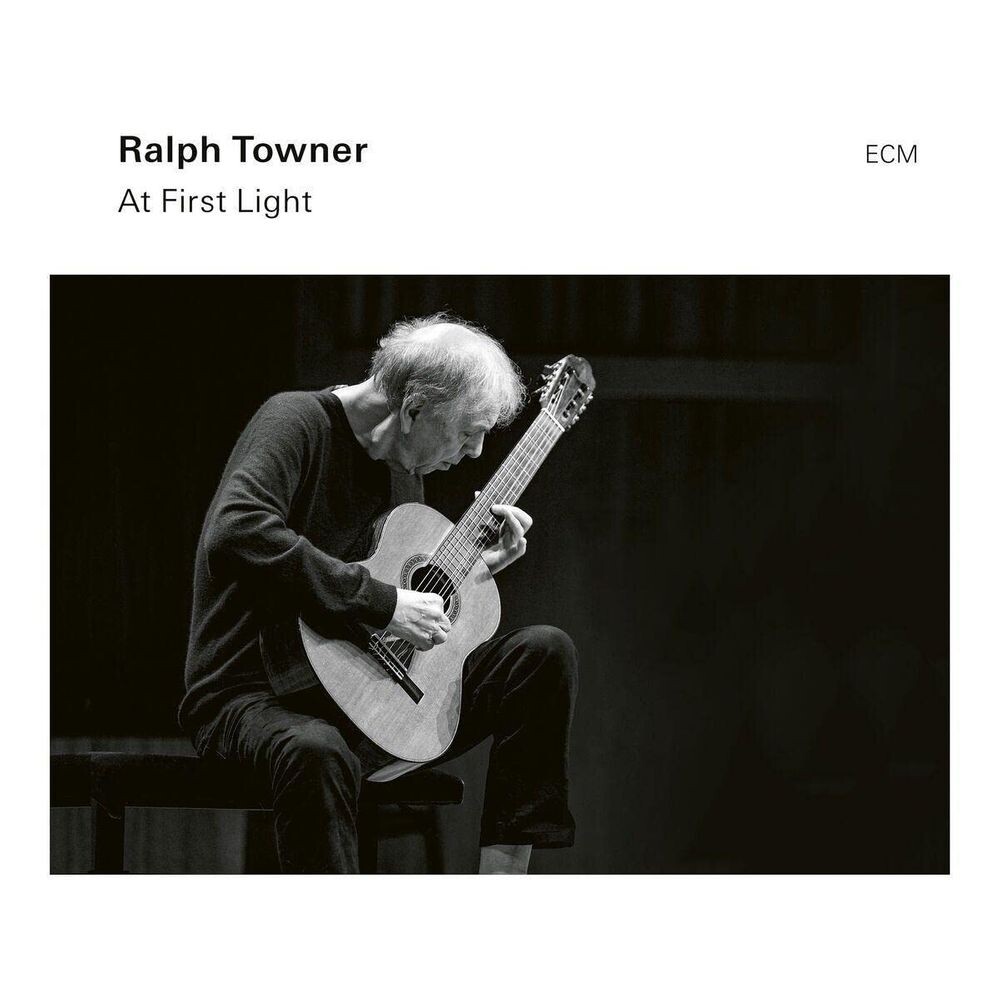 

Диск CD At First Light - Ralph Towner