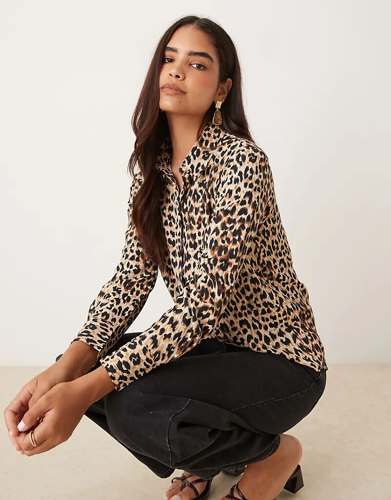 

Классическая рубашка Mango с леопардовым принтом