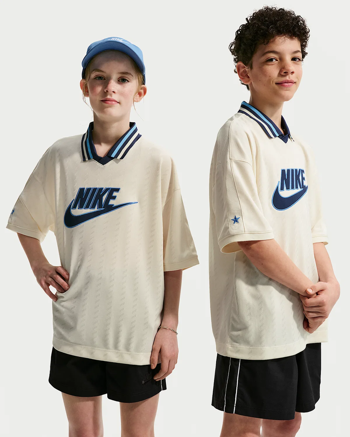 Детская футболка с коротким рукавом Nike Sportswear, Soft Pearl/Midnight Navy/University Blue/Midnight Navy